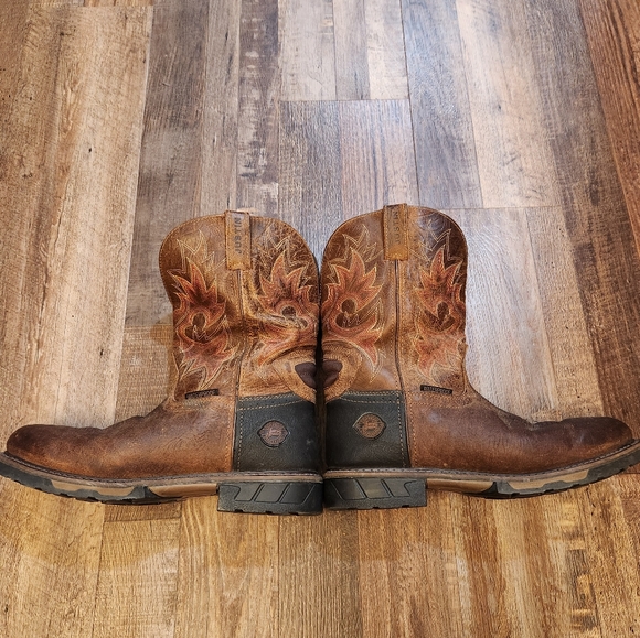 Justin Boots Other - Justin Men's Waterproof Work Boots Size 11EE